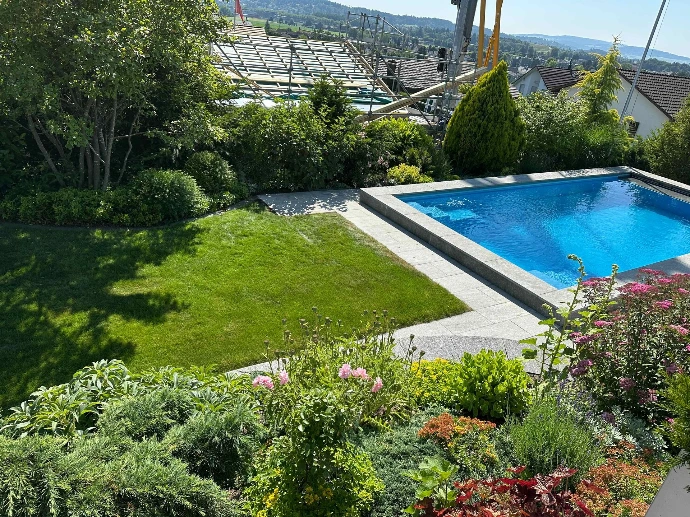 Bepflanzung &amp; Rasen