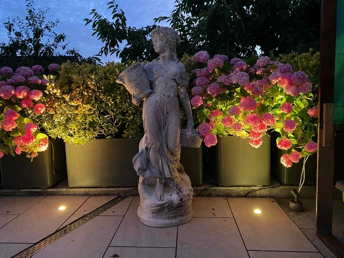 Beleuchtung &amp; Technik