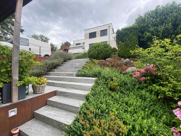 Treppen Umgebungsgestaltung Gartenbau Lüscher