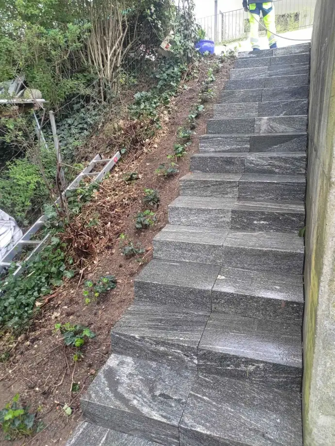 Mauern & Hangstabilisierung, Treppen & Stufen